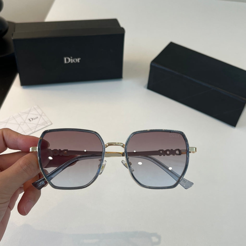 Dior Fashion Silver Lens Sunglasses for Men & Women - detail image 4