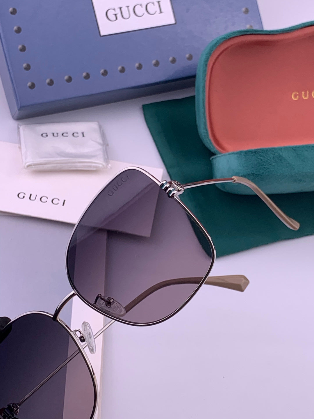 Gucci G2330 Polarized Round Black Lens Sunglasses for Women - 357883 - detail image 3