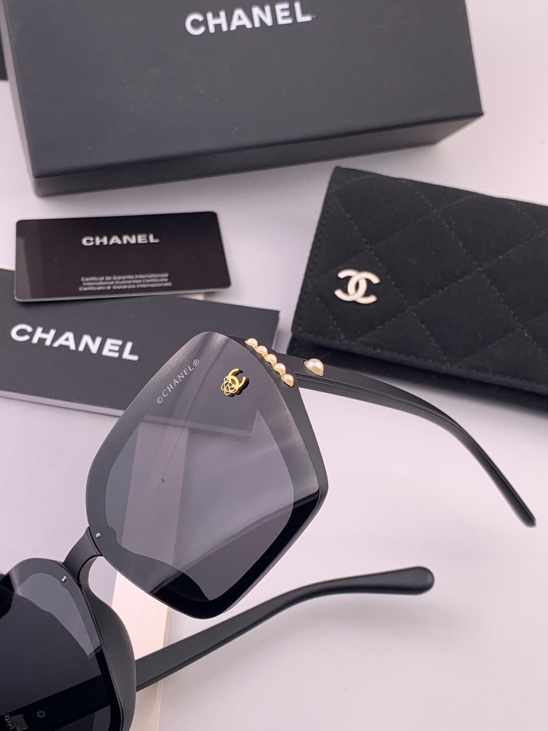 Chanel CH6994 Polarized Oversized Gold Lens Sunglasses for Men & Wome - 358061 - detail image 3