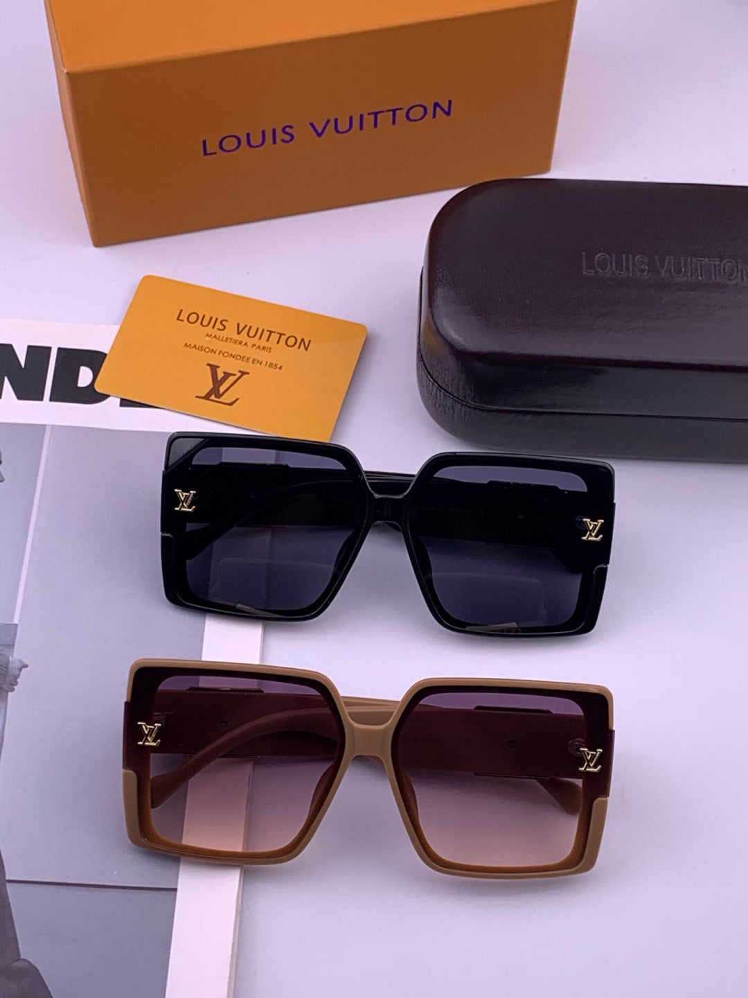 Louis Vuitton L97003 Square Black Lens Sunglasses for Men & Women - 357654 - detail image 7