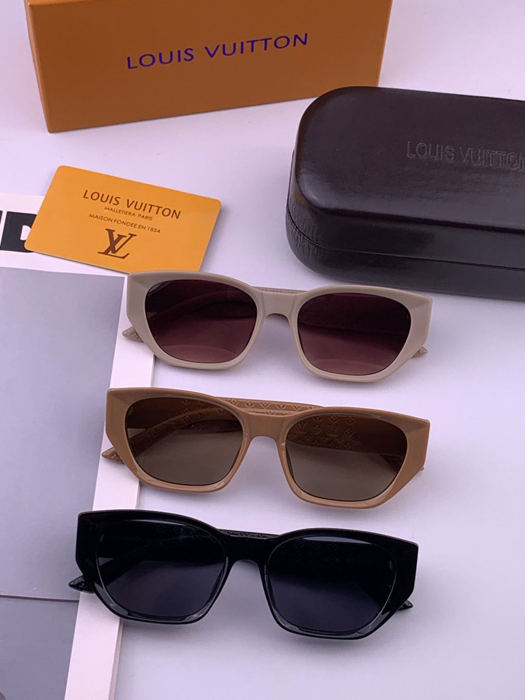 Louis Vuitton L17000 Square Black Lens Sunglasses for Men & Women - 357656 - detail image 6