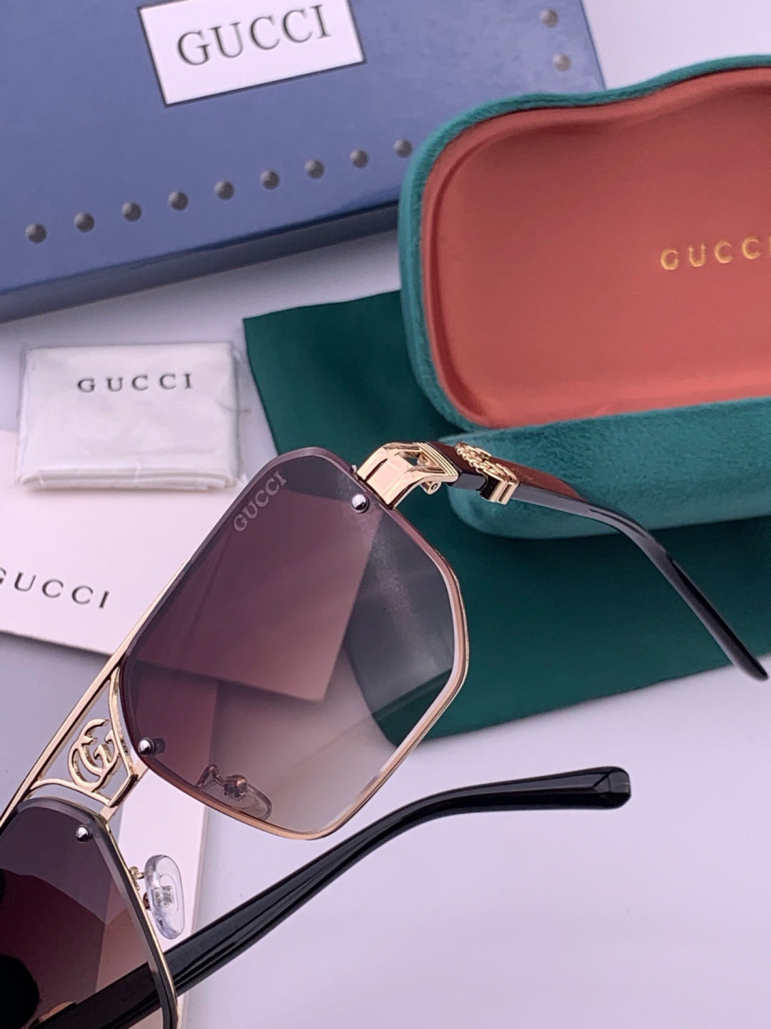 Gucci G21746 Aviator Black Lens Sunglasses for Men & Women - 357801 - detail image 3