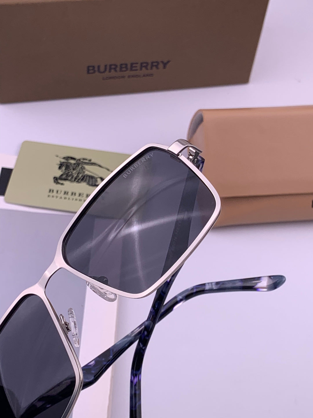 Burberry B880667 Aviator Gold Lens Sunglasses for Men - 358626 - detail image 4