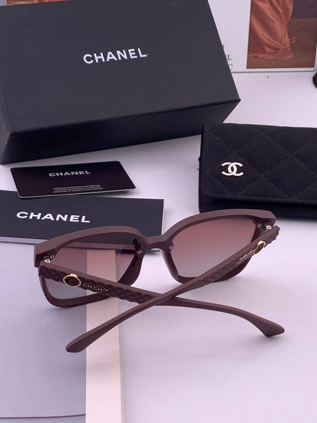 Chanel CH5292 Polarized Round Black Lens Sunglasses for Men & Women - 358048 - detail image 4