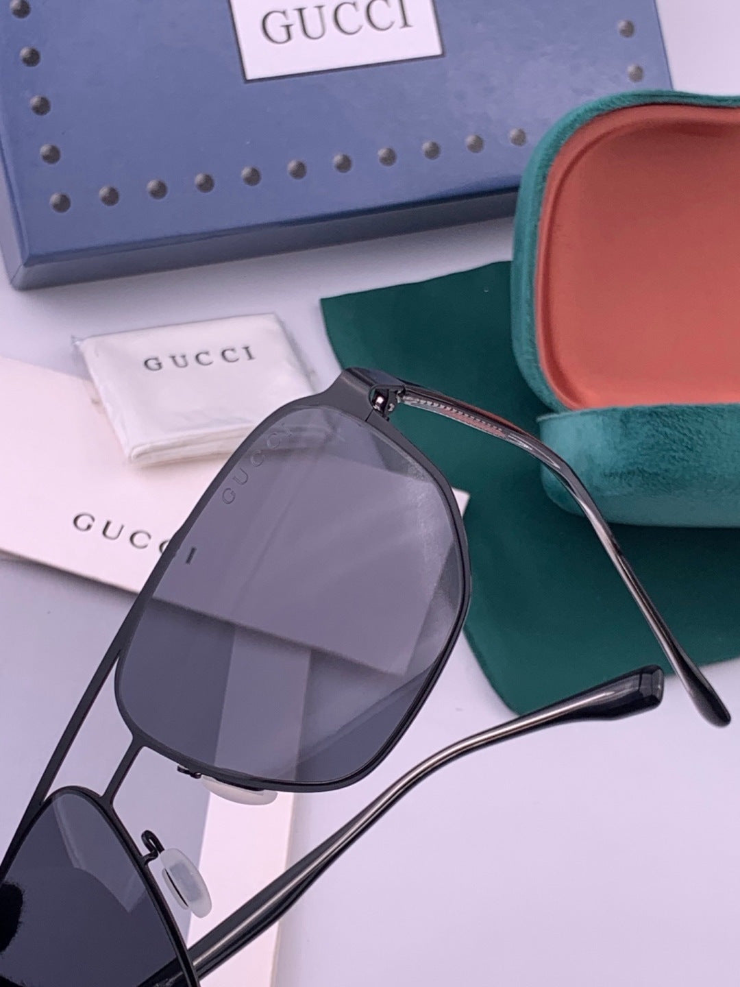Gucci G3380 Polarized Aviator Gold Lens Sunglasses for Men - 371601 - detail image 3