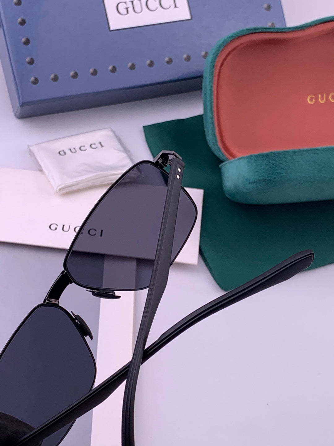 Gucci G7226 Polarized Aviator Gold Lens Sunglasses for Men - 371661 - detail image 5