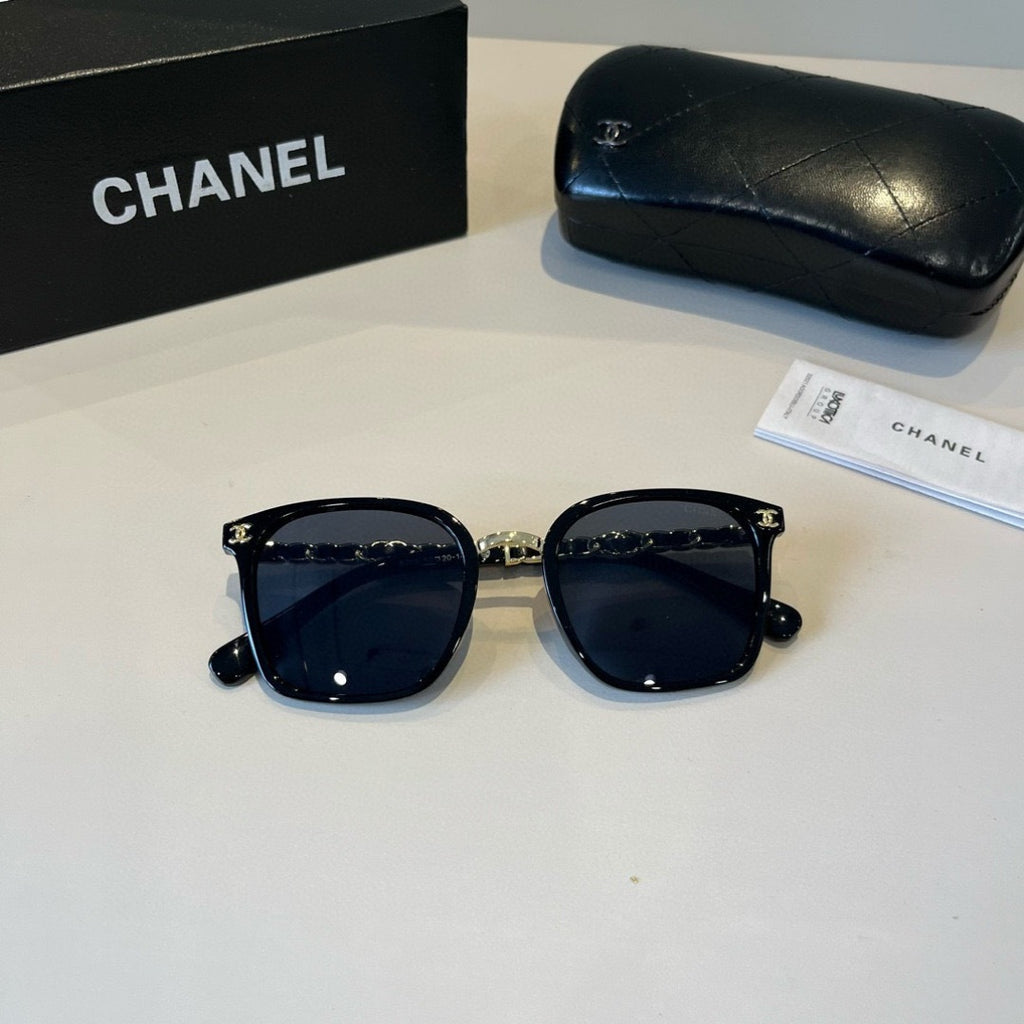 Chanel Oversized Black Lens Sunglasses for Men & Women - 371863 - detail image 9