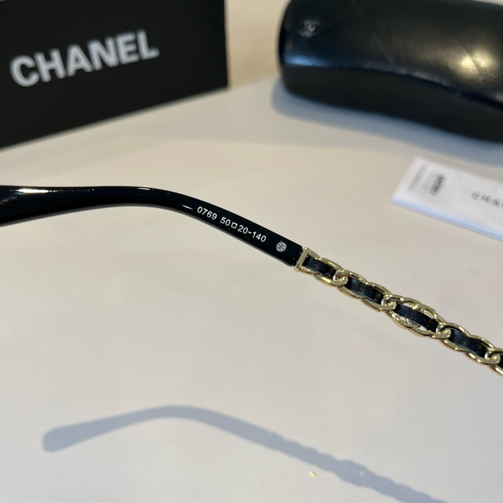Chanel Oversized Black Lens Sunglasses for Men & Women - 371863 - detail image 11