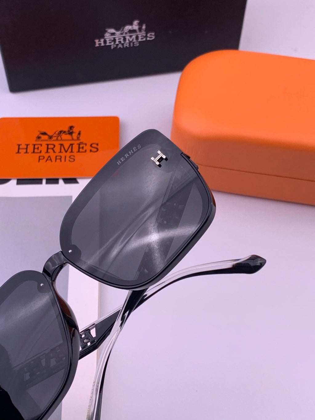 Hermès H7993 Square Black Lens Sunglasses for Men & Women - 372640 - detail image 5
