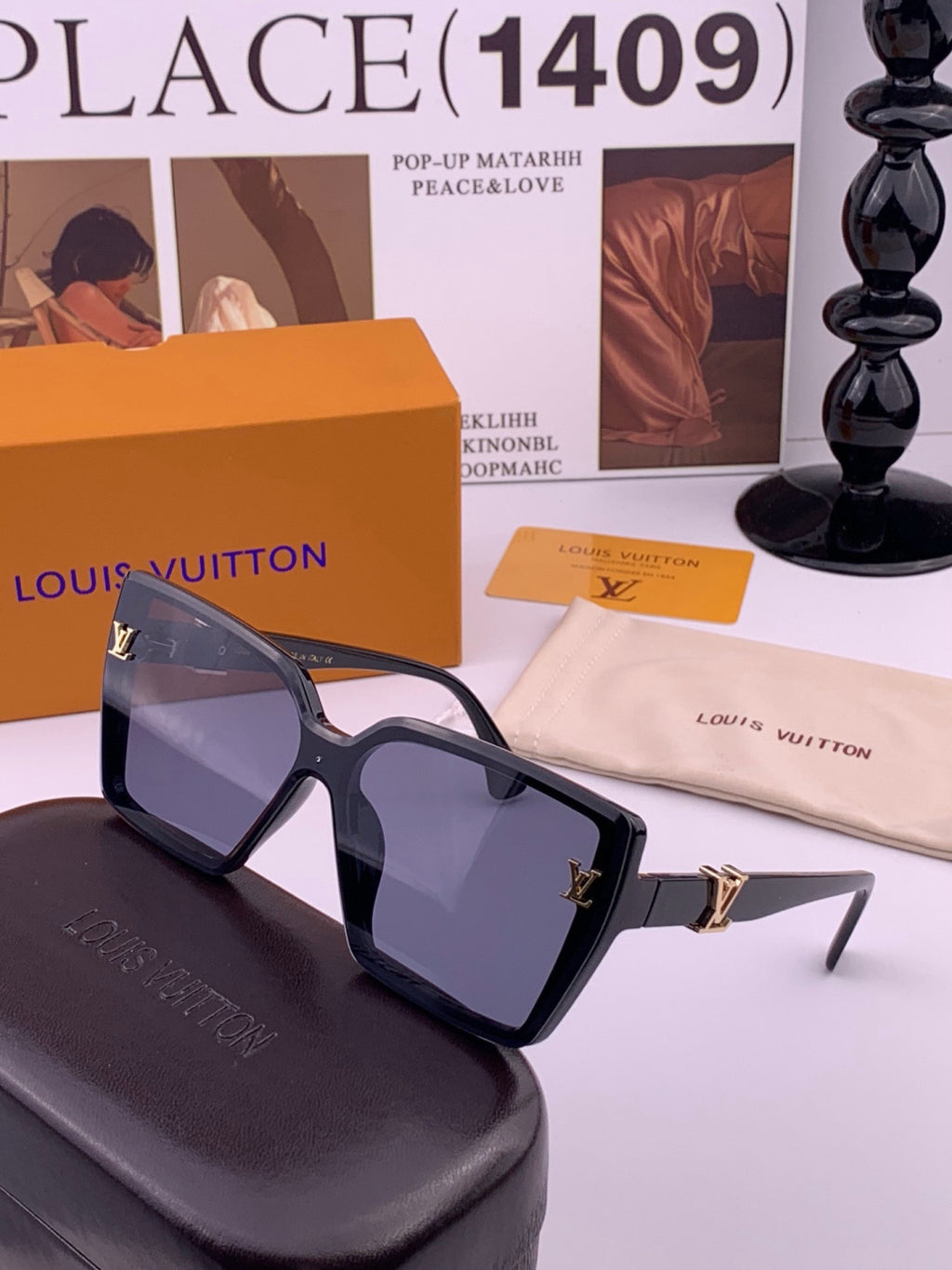 Louis Vuitton L57002 Oversized Black Lens Sunglasses for Men & Women - 371457 - detail image 2