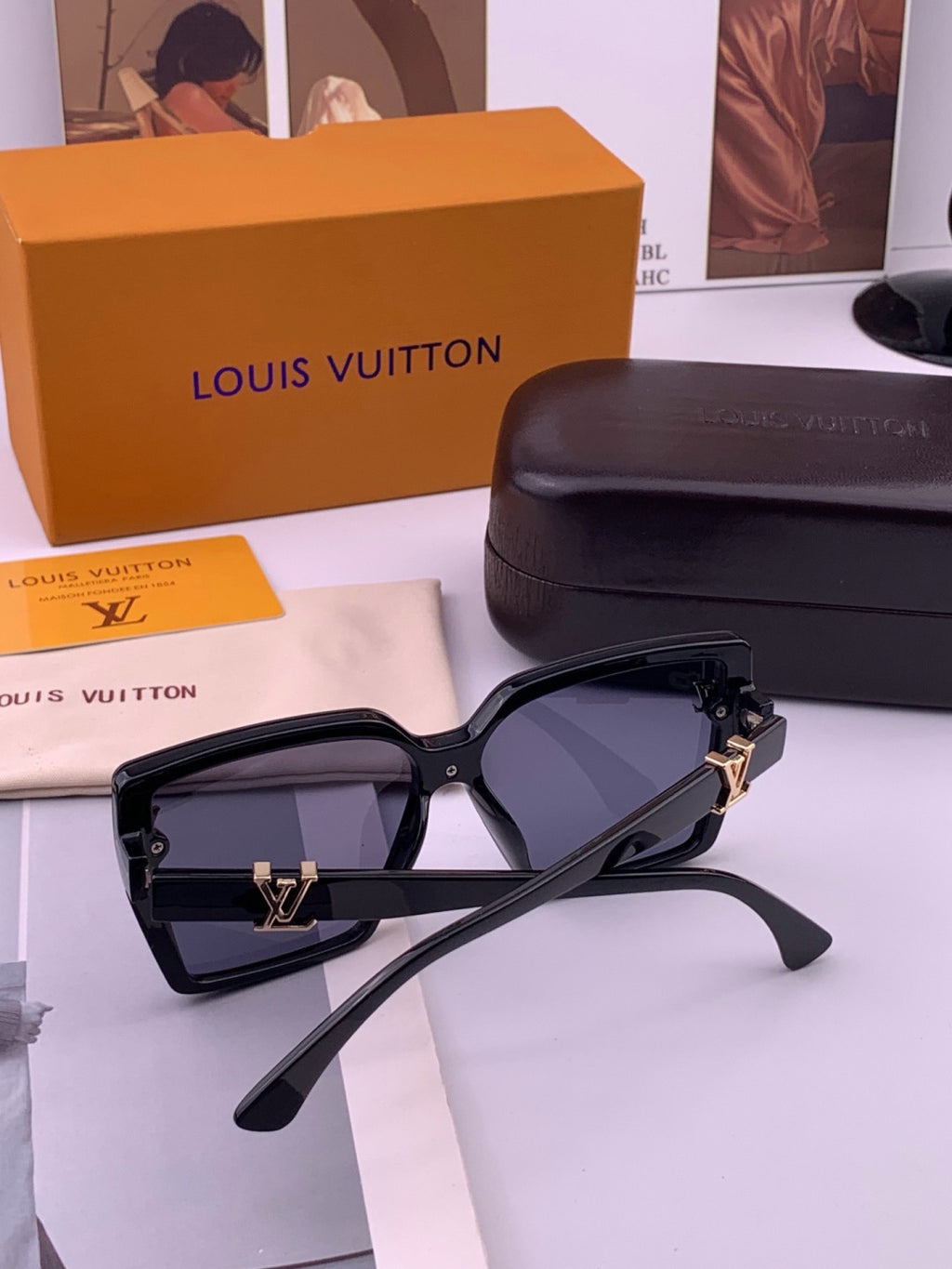 Louis Vuitton L57002 Oversized Black Lens Sunglasses for Men & Women - 371457 - detail image 7
