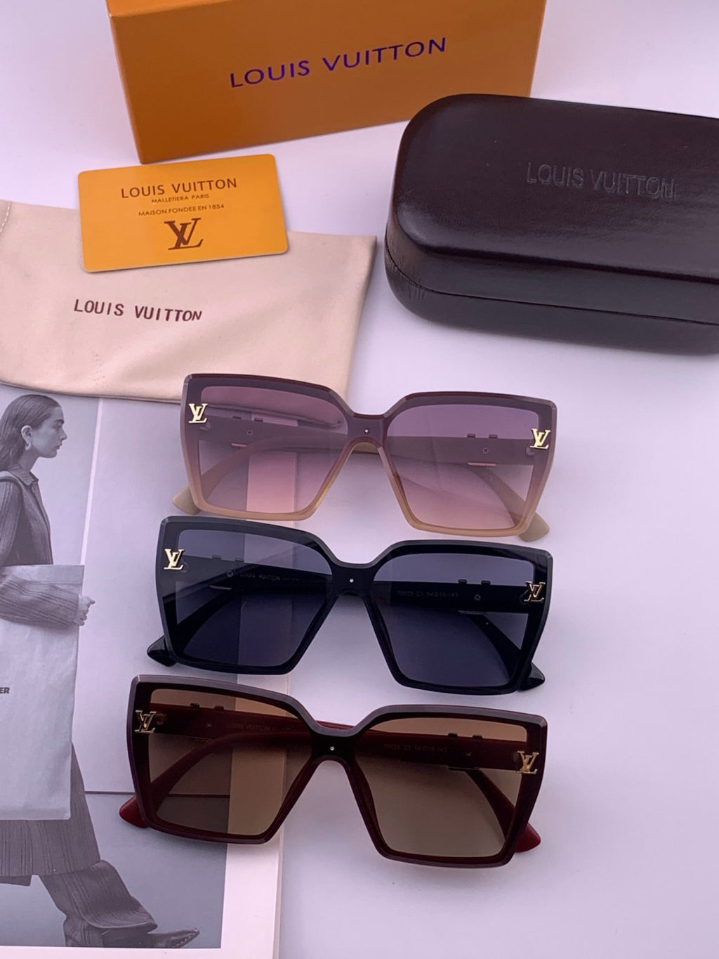 Louis Vuitton L57002 Oversized Black Lens Sunglasses for Men & Women - 371457 - detail image 8