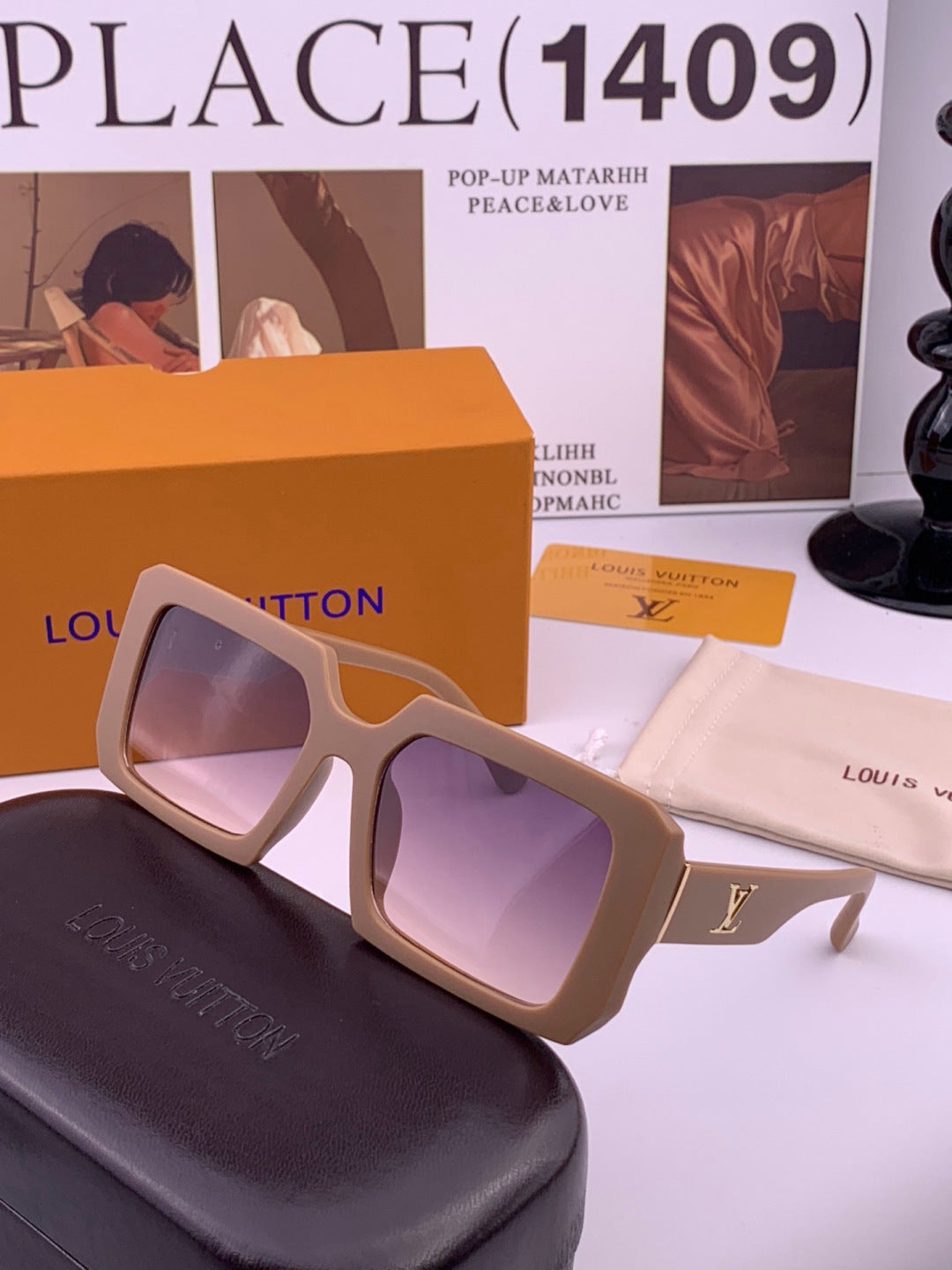 Louis Vuitton L37004 Oversized Red Lens Sunglasses for Men & Women - 371352