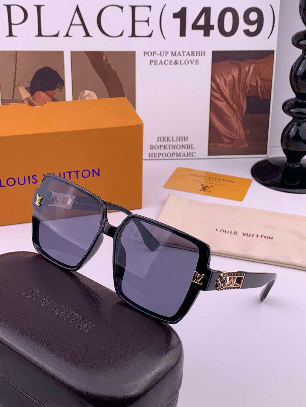 Louis Vuitton L77004 Oversized Blue Lens Sunglasses for Men & Women - 371358 - detail image 2