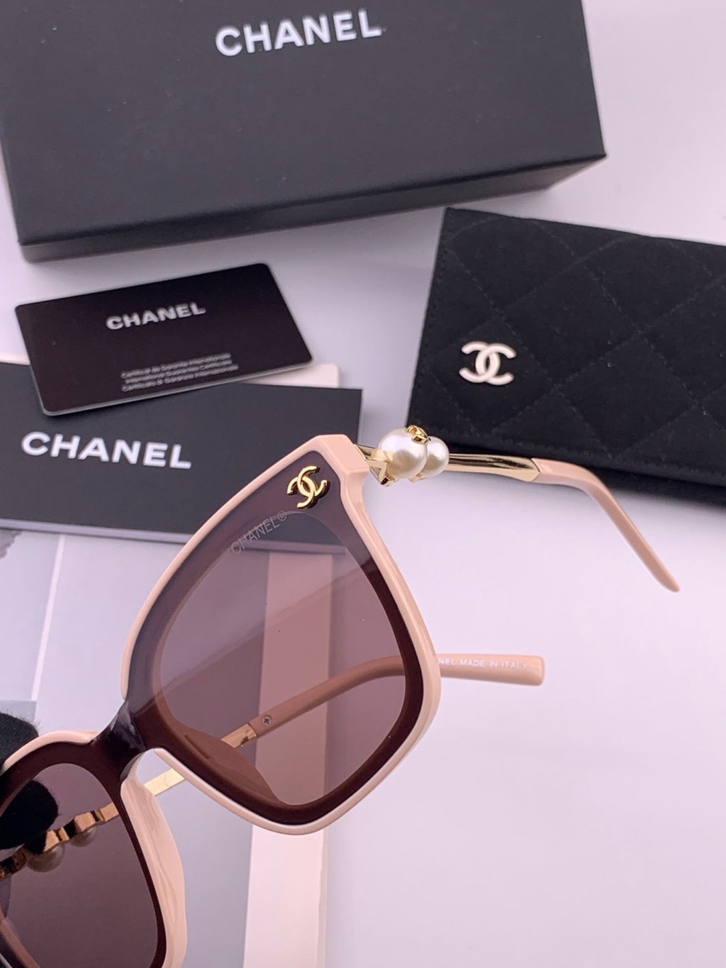 Chanel CH4231 Oversized Black Lens Sunglasses for Men & Women - 371745 - detail image 5