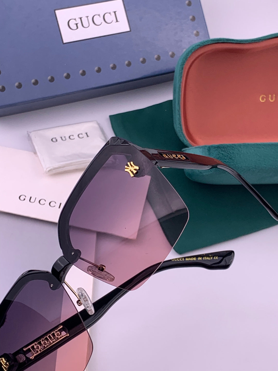 Gucci 2592 Polarized Square Gold Lens Sunglasses for Men & Women - 371542 - detail image 3