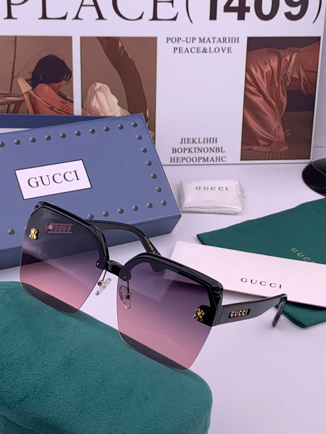 Gucci 2592 Polarized Square Gold Lens Sunglasses for Men & Women - 371542 - detail image 2