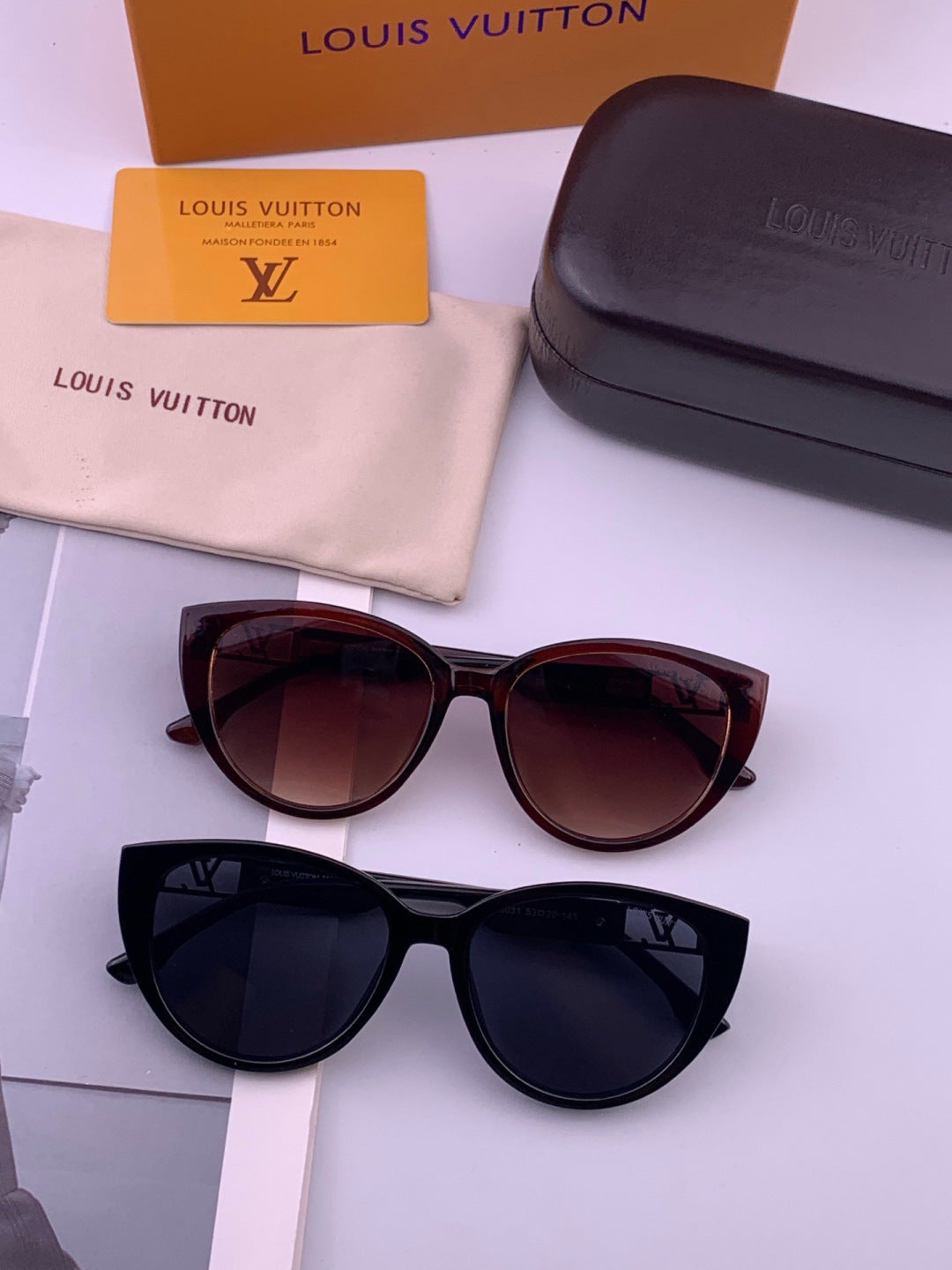 Louis Vuitton L15803 Square Black Lens Sunglasses for Women - 371311 - detail image 7