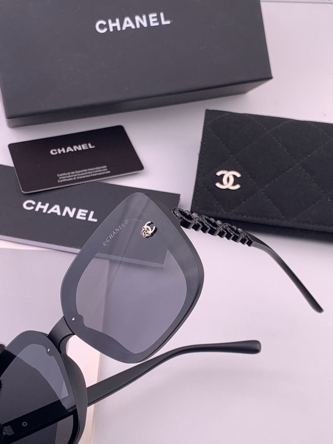 Chanel CH6991 Polarized Round Black Lens Sunglasses for Women - 371733 - detail image 3