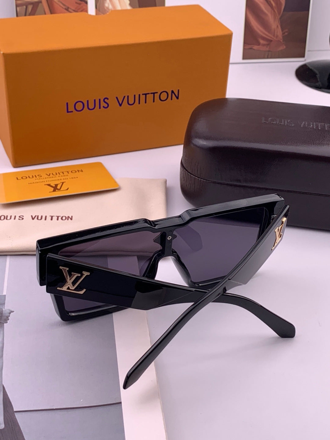 Louis Vuitton L7600 Square Black Lens Sunglasses for Women - 381853 - detail image 7