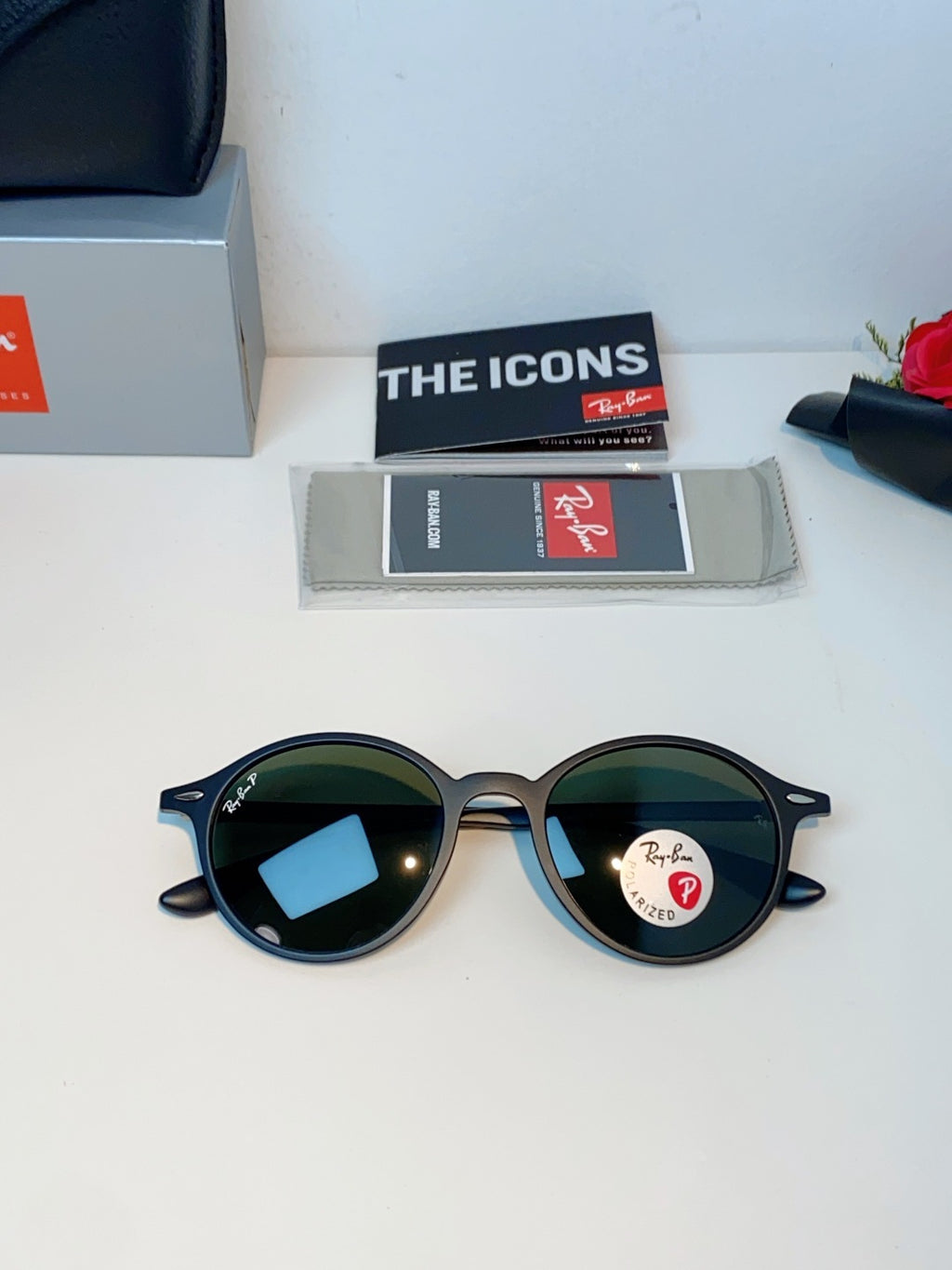 Ray-Ban Polarized Round Black Lens Sunglasses for Men & Women - 450094 - detail image 10