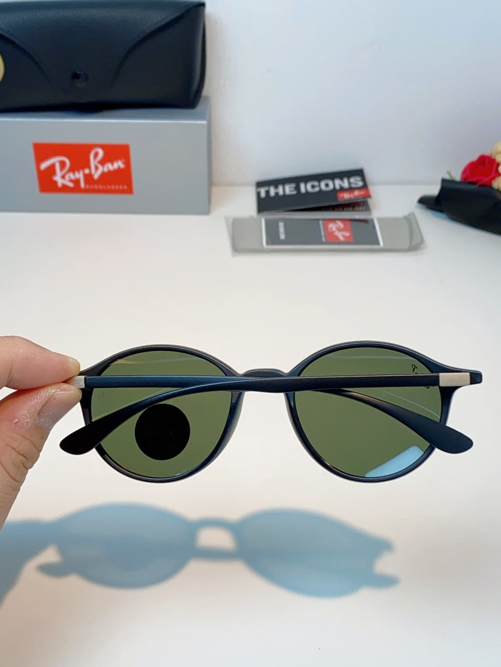 Ray-Ban Polarized Round Black Lens Sunglasses for Men & Women - 450094 - detail image 5