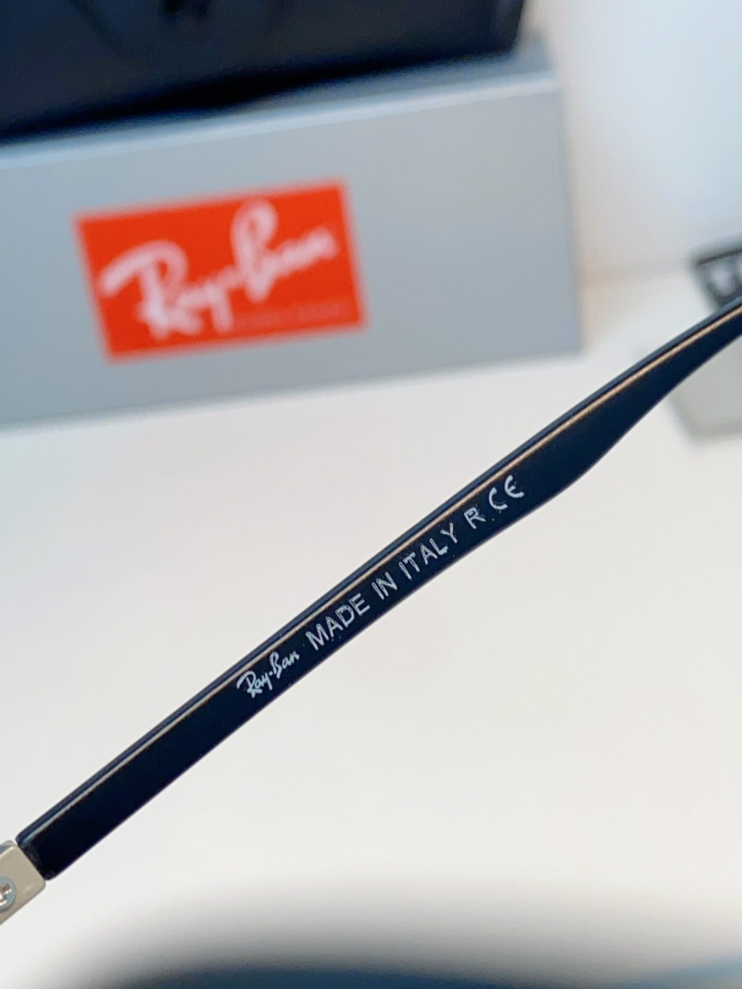 Ray-Ban Polarized Round Black Lens Sunglasses for Men & Women - 450094 - detail image 9