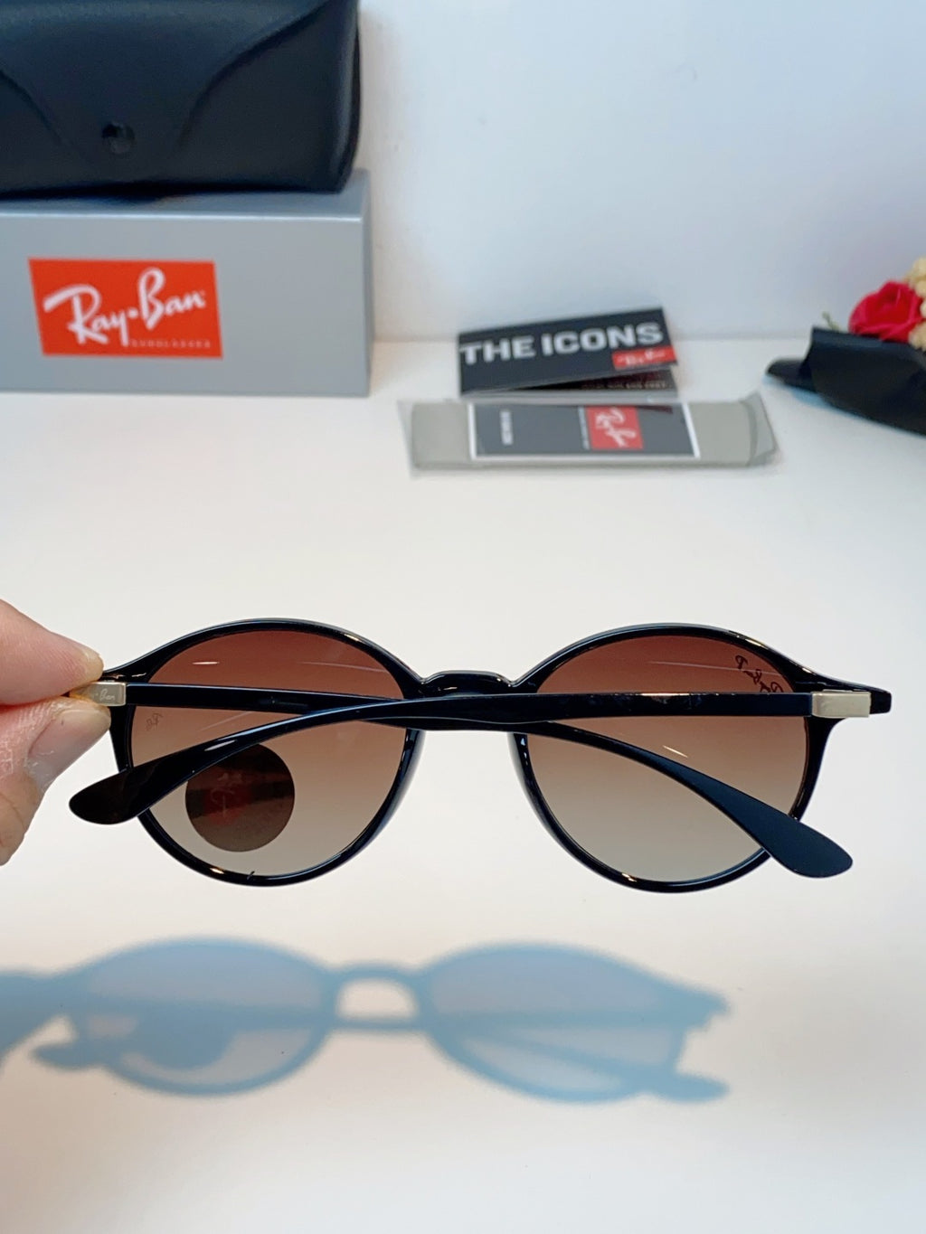 Ray-Ban Polarized Round Red Lens Sunglasses for Men & Women - detail image 5