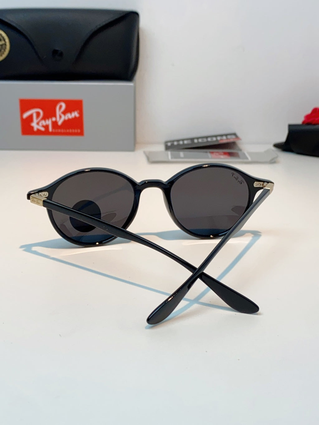 Ray-Ban Polarized Round Black Lens Sunglasses for Men & Women - detail image 3
