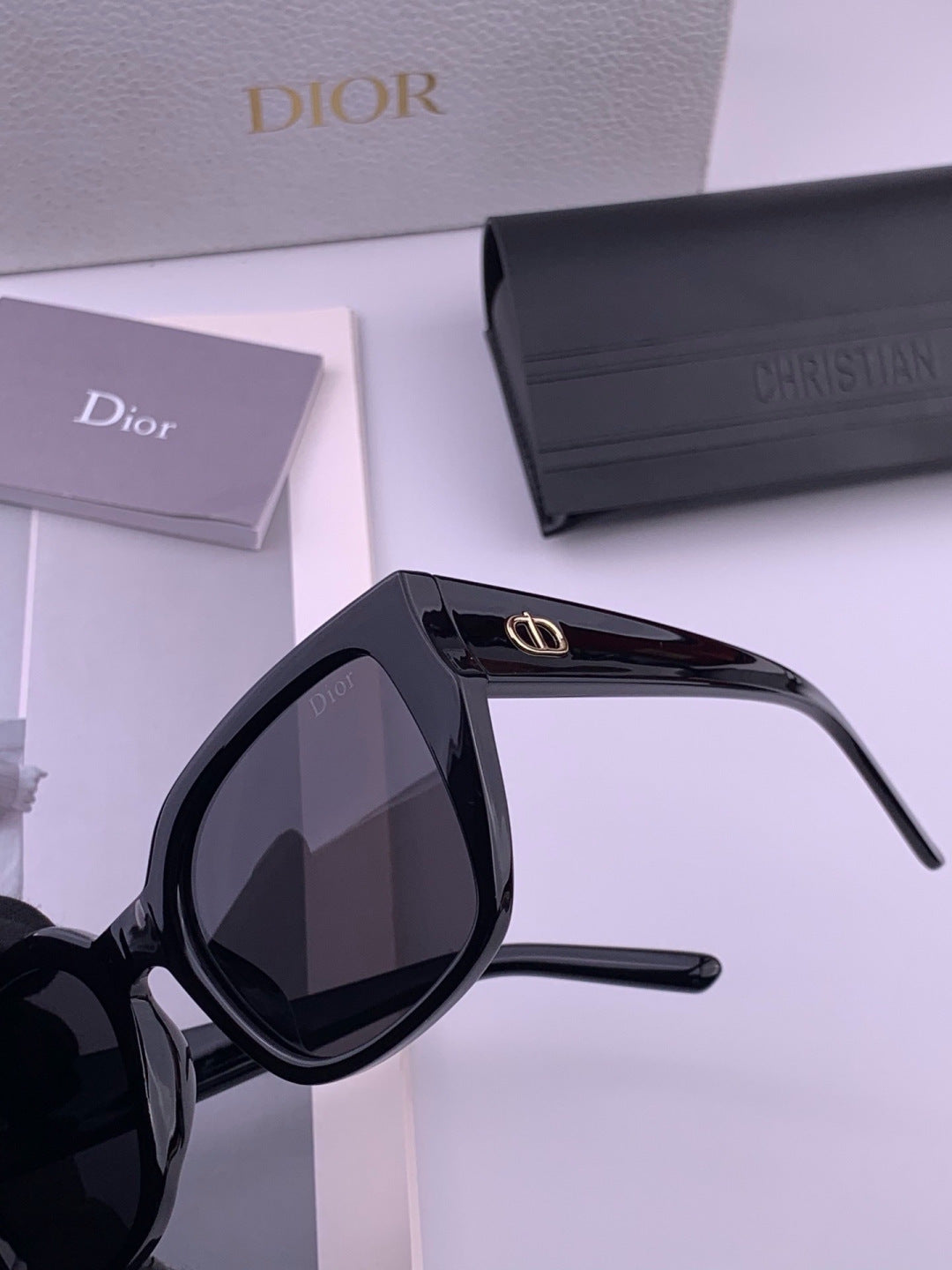 Dior CD6820 Polarized Square Black Lens Sunglasses for Women - 382472 - detail image 3