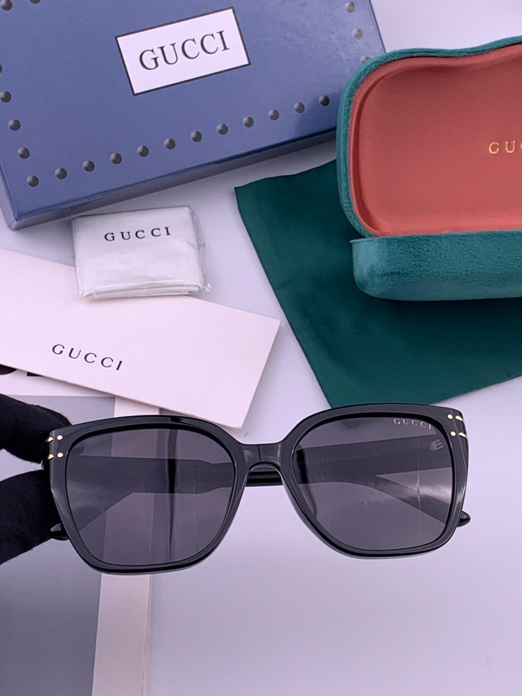Gucci G0756 Polarized Square Black Lens Sunglasses for Men & Women - 382139