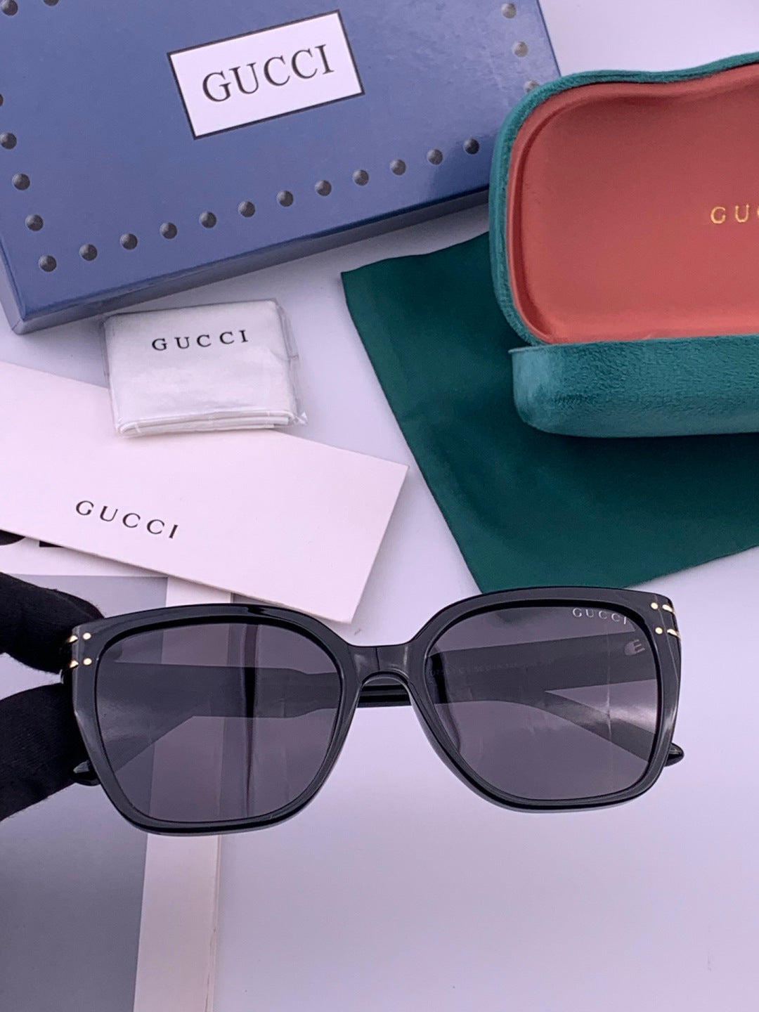 Gucci G0756 Polarized Square Black Lens Sunglasses for Men & Women - 382139