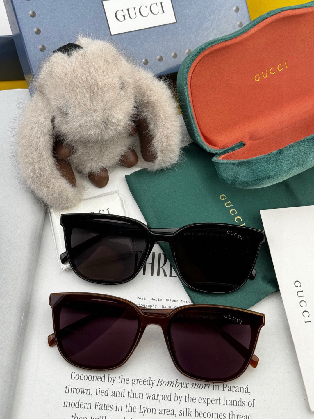 Gucci G97722 Polarized Square Gold Lens Sunglasses for Women - 382111 - detail image 6
