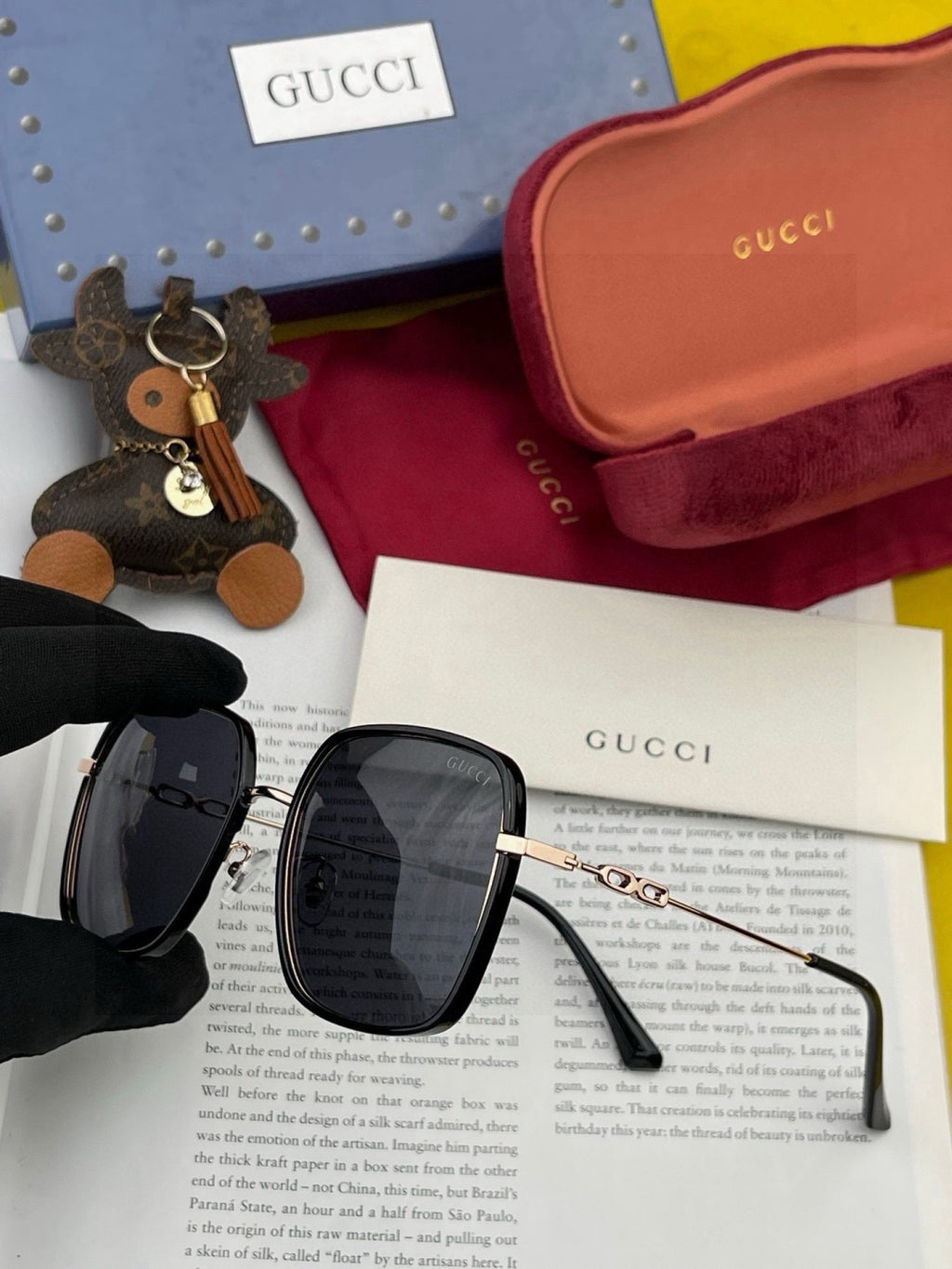 Gucci G5822 Polarized Oversized Red Lens Sunglasses for Men & Women - detail image 4