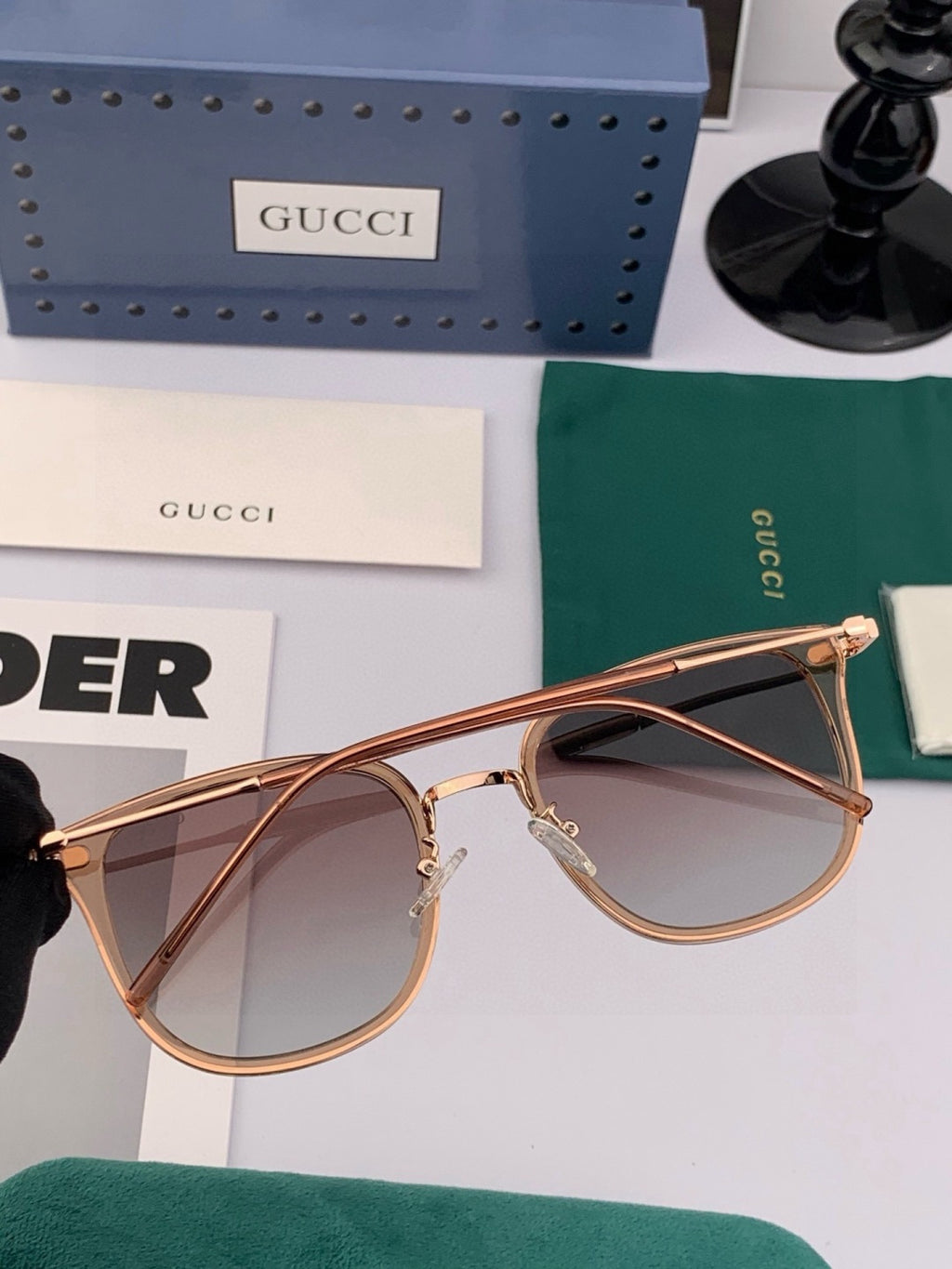 Gucci G5822 Polarized Oversized Black Lens Sunglasses for Men & Women - detail image 4