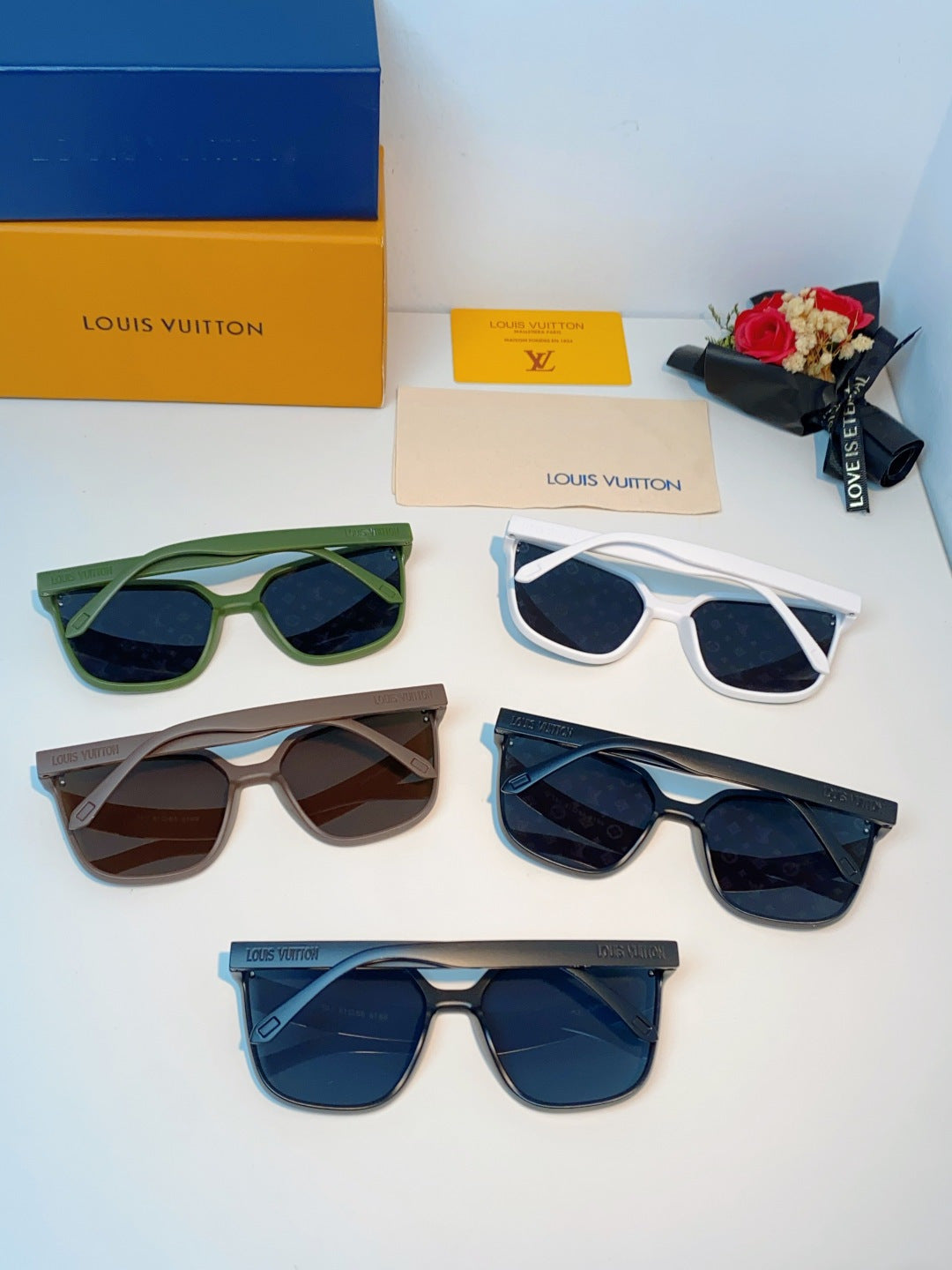 Louis Vuitton Square Gray Lens Sunglasses for Men & Women - 398160 - detail image 12