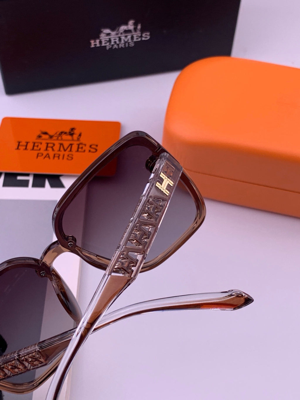 Hermès H7993 Square Gold Lens Sunglasses for Men & Women - 399424 - detail image 4