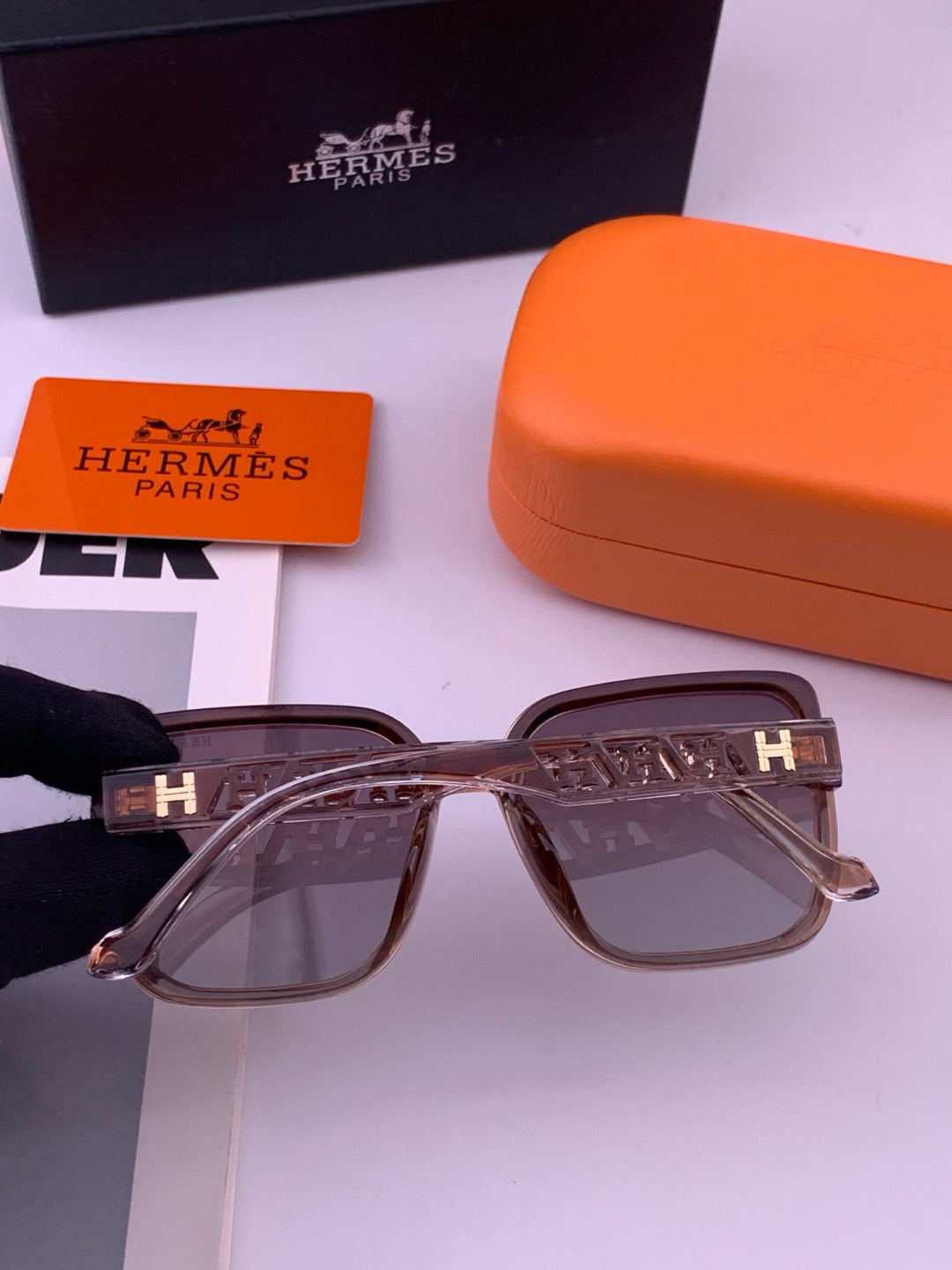 Hermès H7993 Square Gold Lens Sunglasses for Men & Women - 399424 - detail image 5