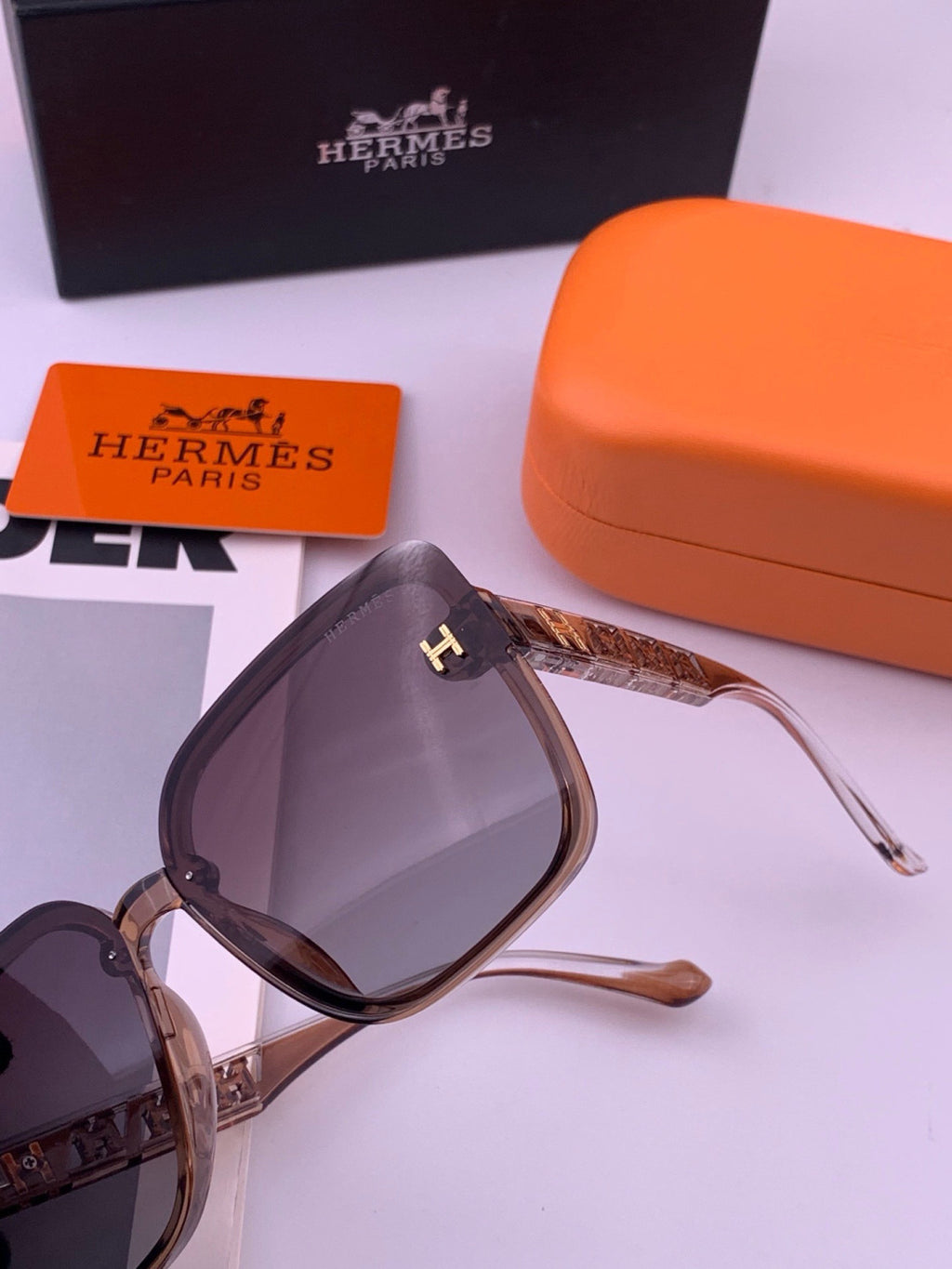 Hermès H7993 Square Gold Lens Sunglasses for Men & Women - 399424 - detail image 3