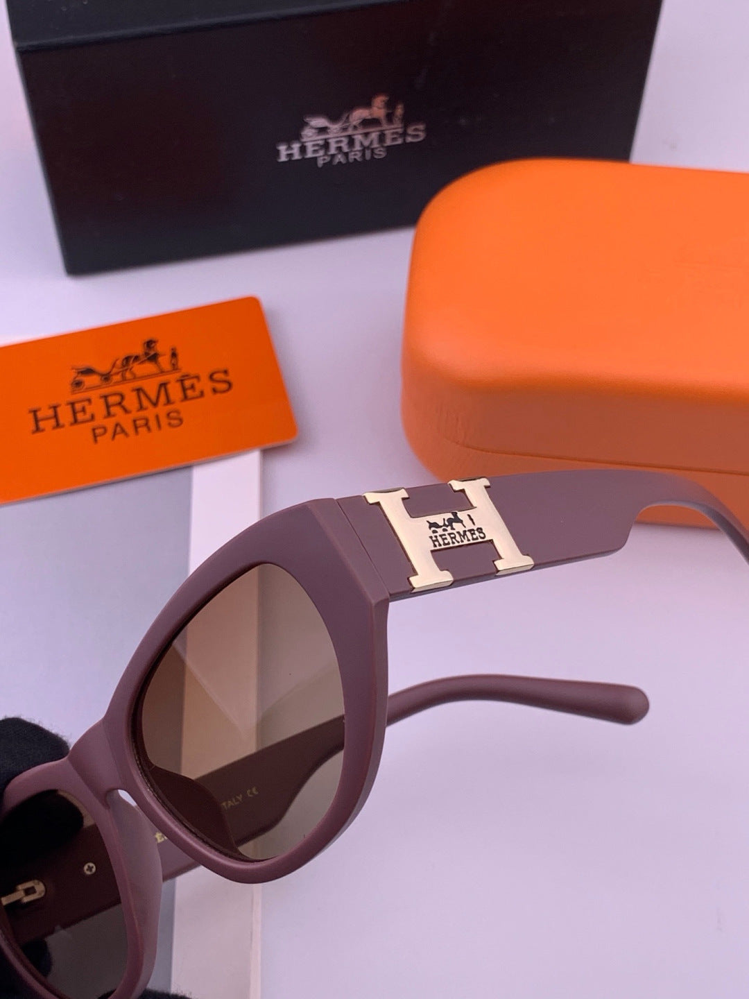 Hermès H37005 Square Red Lens Sunglasses for Men & Women - 399442 - detail image 2