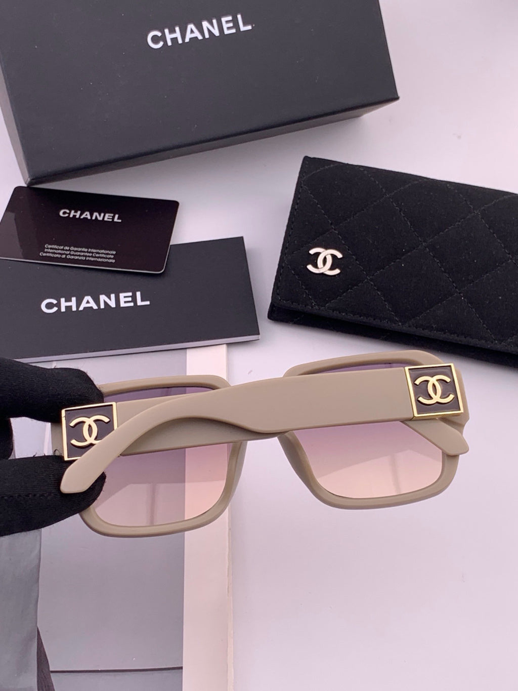 Chanel CH87004 Oversized Red Lens Sunglasses for Men & Women - 398651 - detail image 6