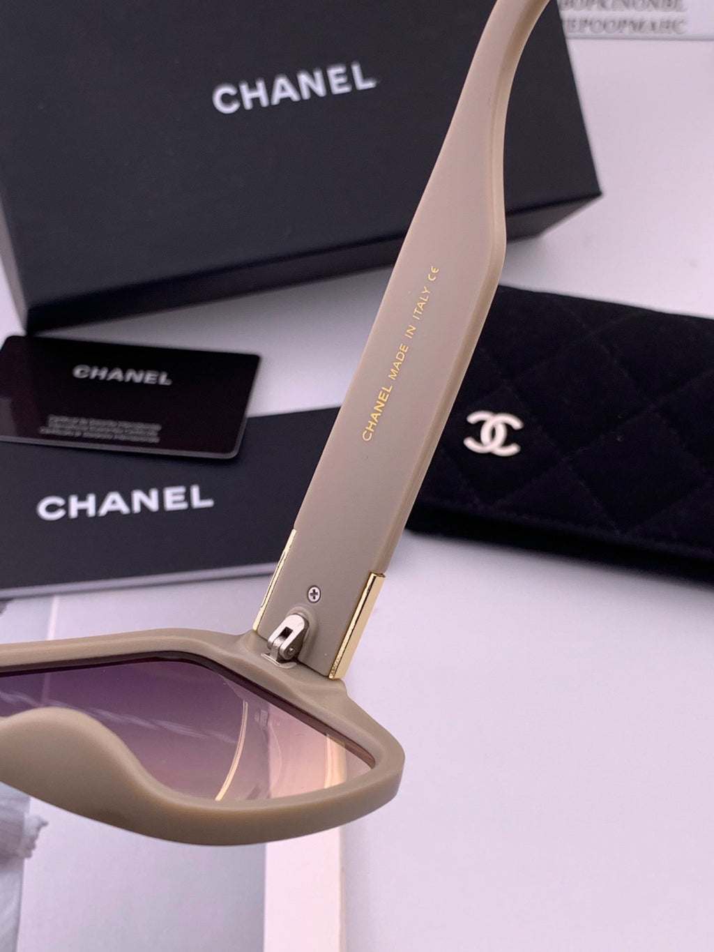 Chanel CH87004 Oversized Red Lens Sunglasses for Men & Women - 398651 - detail image 4