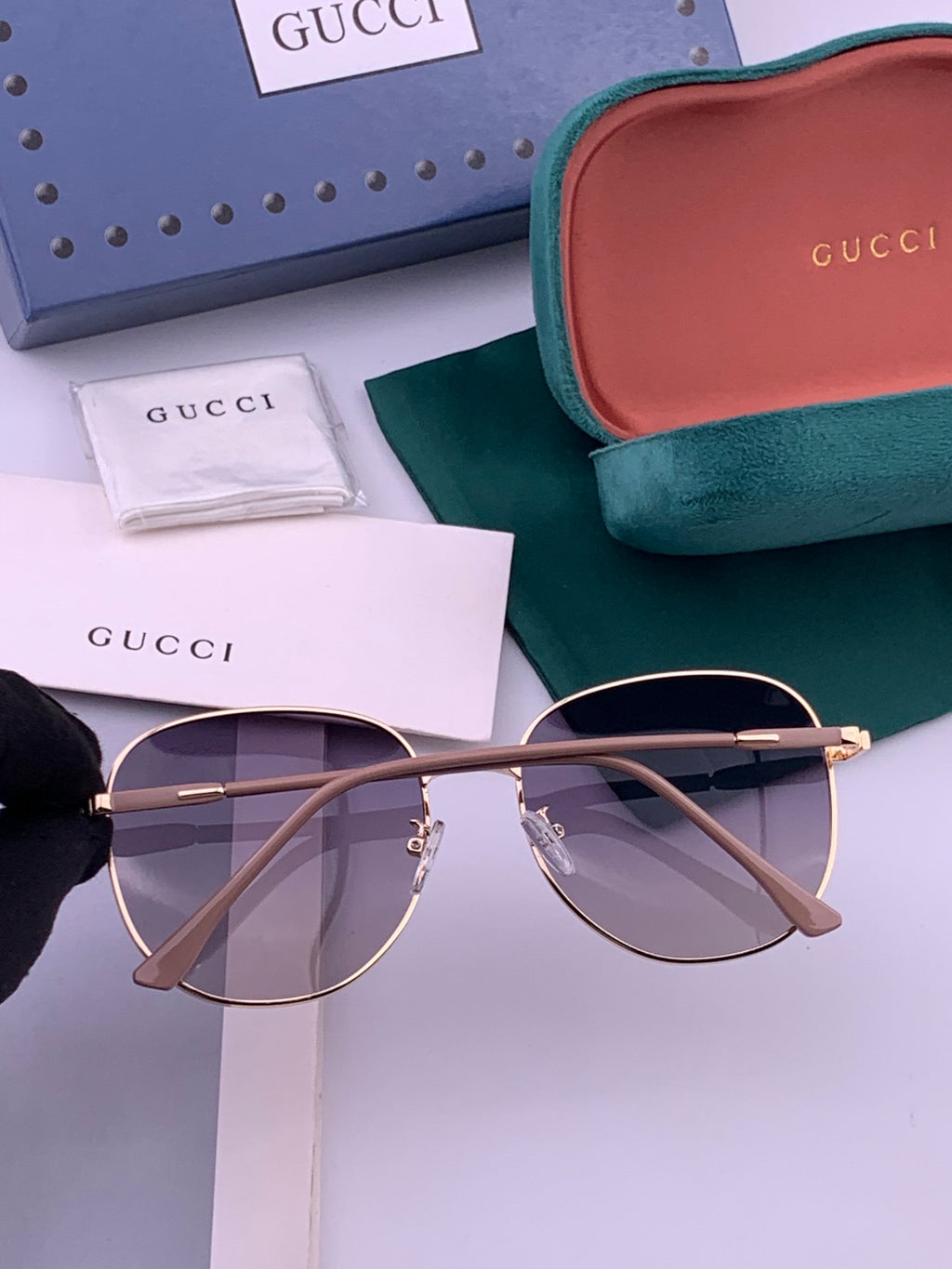 Gucci G5822 Polarized Oversized Gold Lens Sunglasses for Men & Women - 398262 - detail image 6