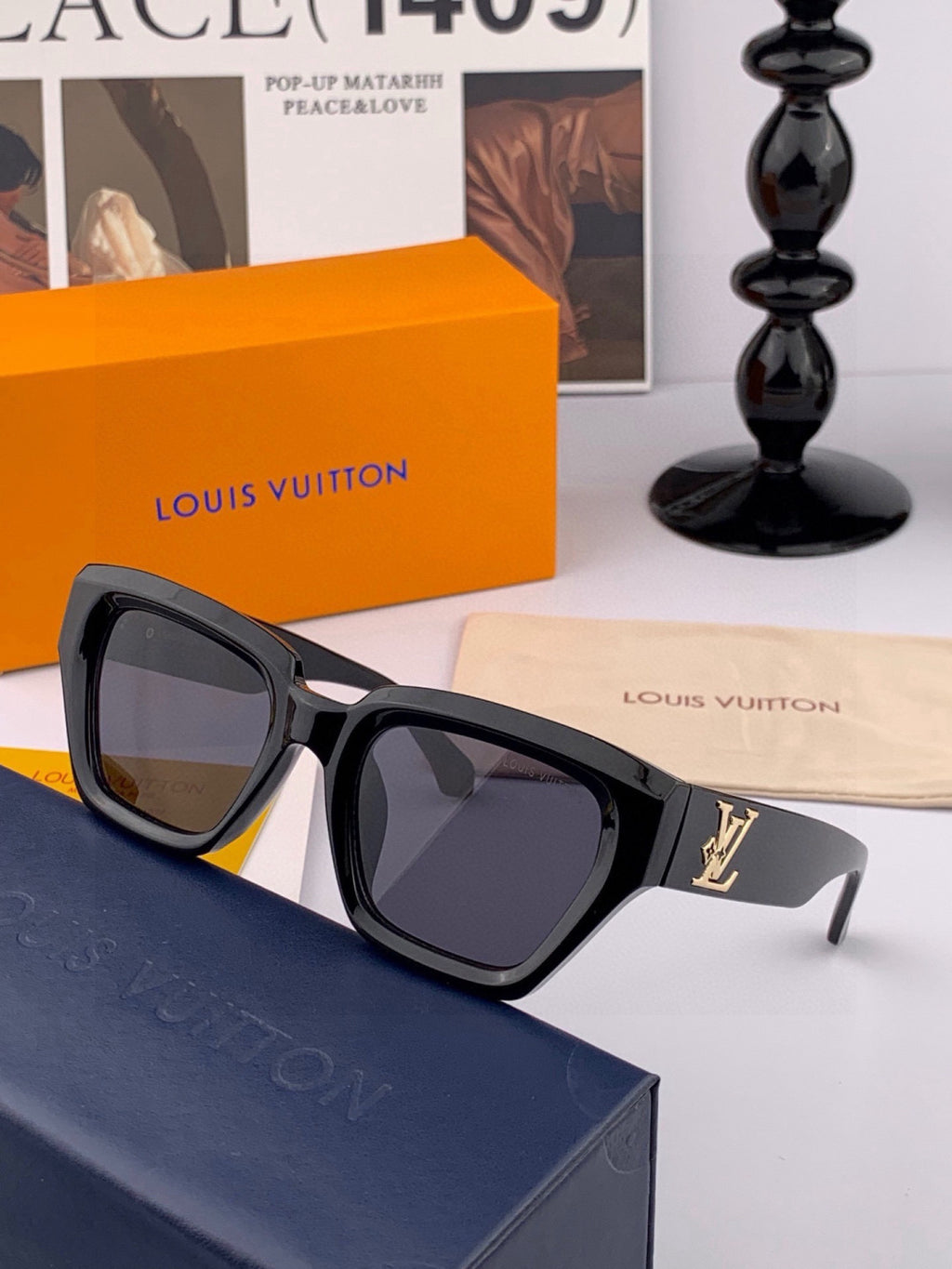 Louis Vuitton L26900 Square Black Lens Sunglasses for Women - 398199 - detail image 2
