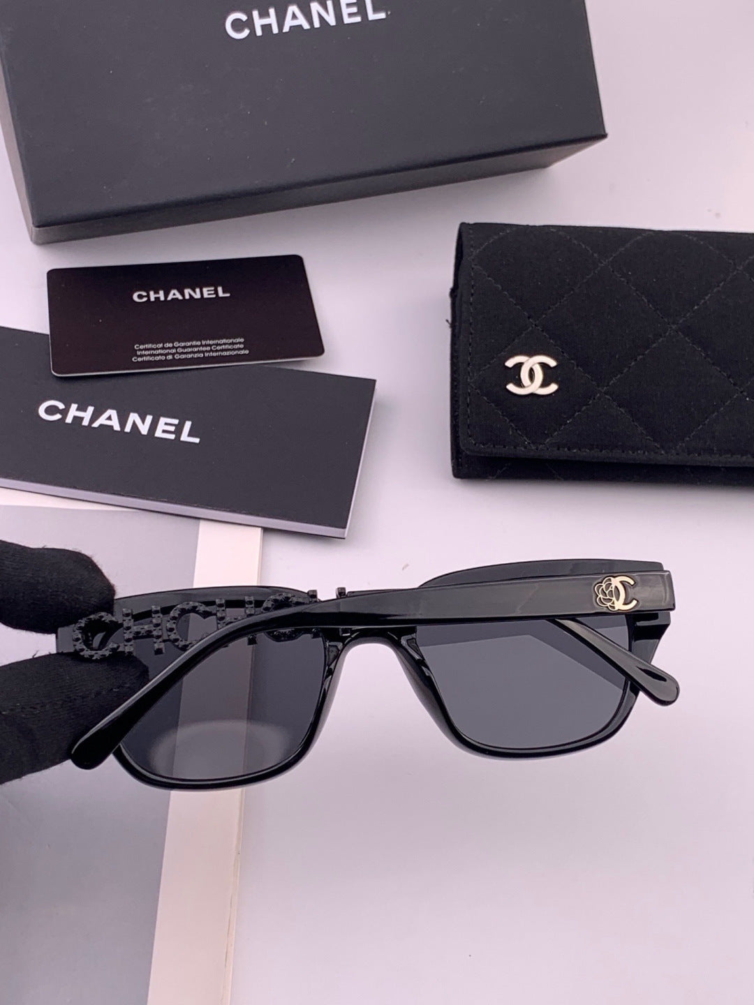 Chanel CH2994 Polarized Round Gold Lens Sunglasses for Women - 398547 - detail image 4