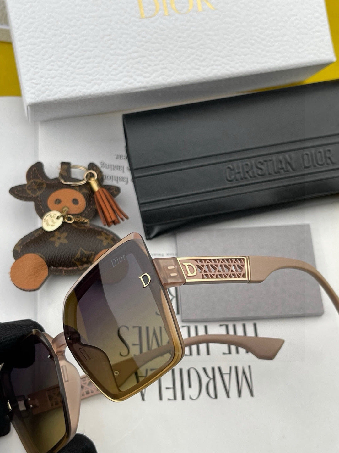 Dior CD4190 Square Gold Lens Sunglasses for Women - 398742 - detail image 5