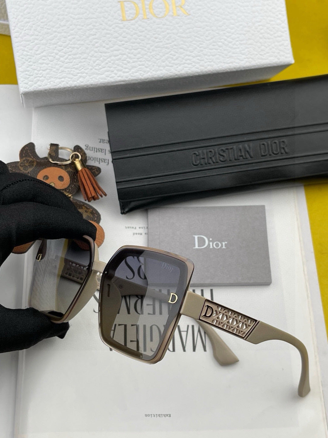 Dior CD4190 Square Gold Lens Sunglasses for Women - 398742 - detail image 3