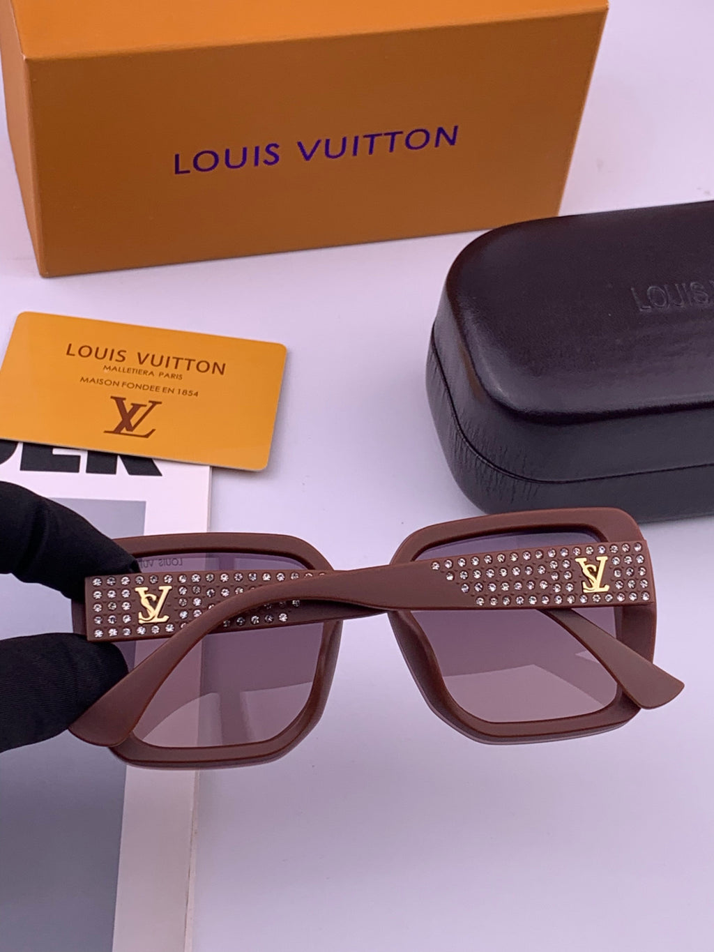 Louis Vuitton L2990 Square Black Lens Sunglasses for Men & Women - 398122 - detail image 5