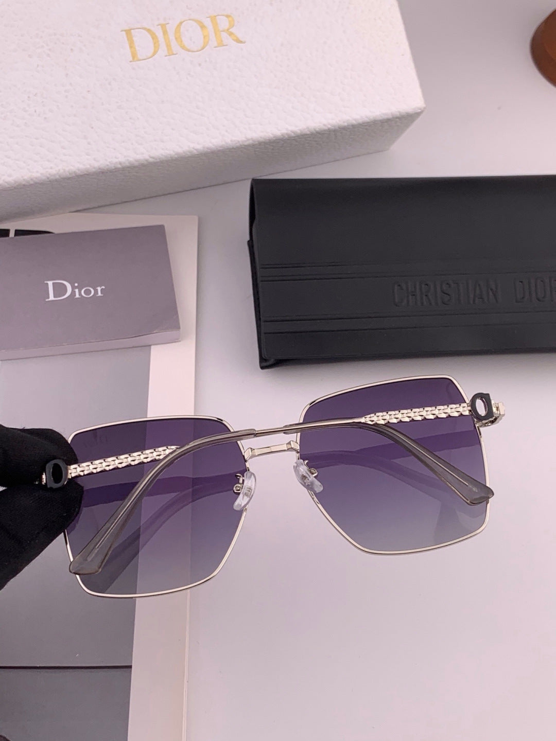 Dior D6310 Polarized Square Red Lens Sunglasses for Men & Women - 398744 - detail image 6