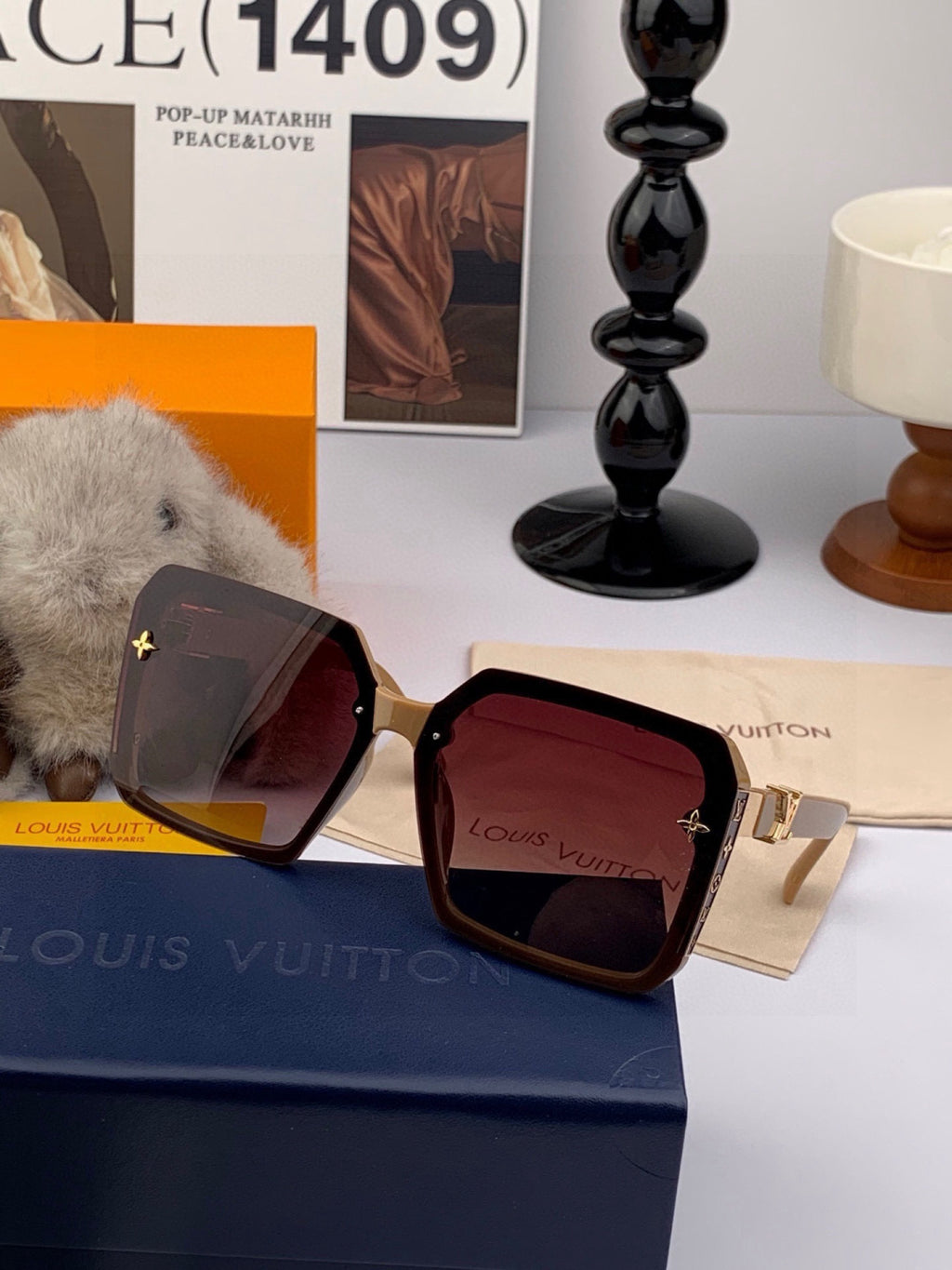 Louis Vuitton L5230 Square Red Lens Sunglasses for Men & Women - detail image 2